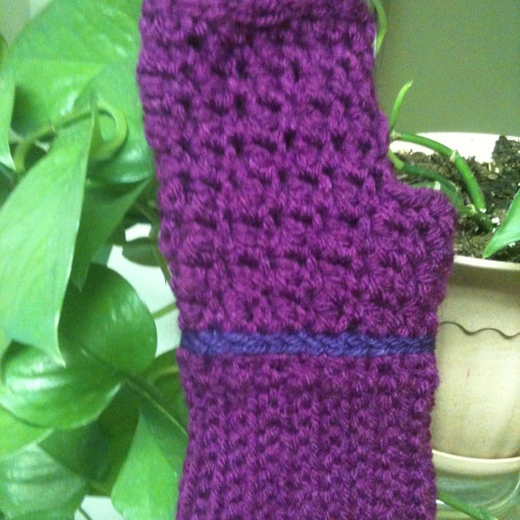 Fingerless Mittess - Picture 2 of 9